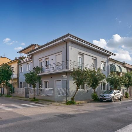 Casa Vacanze Da Antonio Ristrutturata Luglio 2023 Viareggio Exterior photo